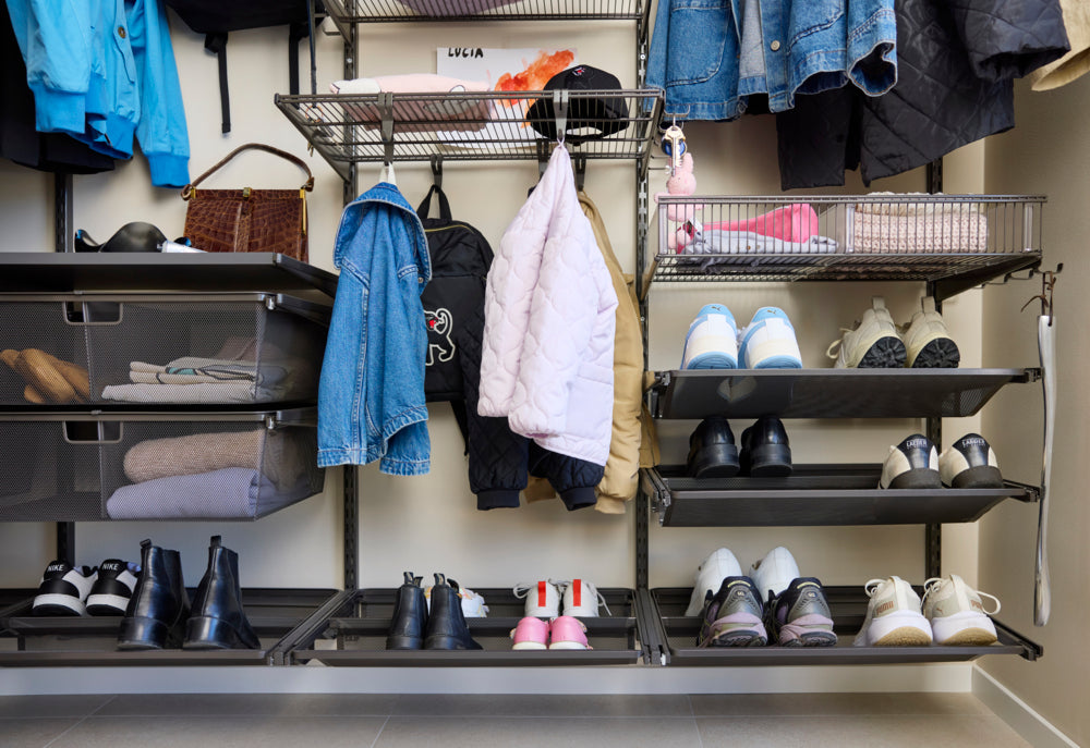 Elfa Schuhauszug Gitter zur übersichtlichen und platzsparenden Aufbewahrung von Schuhen mit einfachem Zugriff